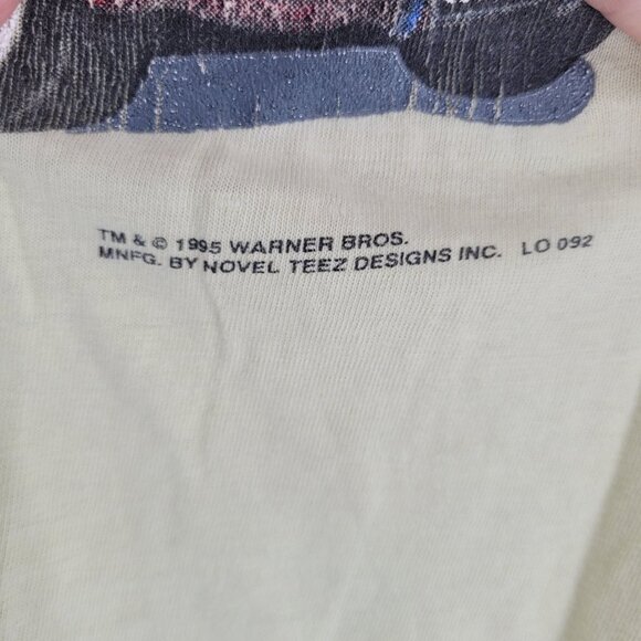 Novel Teez Mens medium Vtg warner bros Taz gray yellow 90s graphic t shirt flaws - Picture 7 of 11